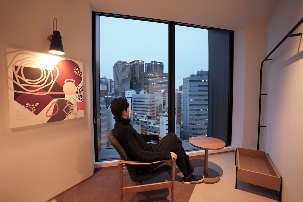 デラックス ルーム 客室10 | CINQS Hotel (サンクスホテル)