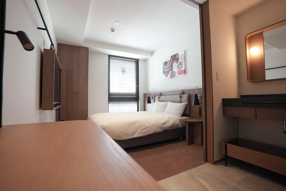 スーペリア ダブルルーム 客室8 | CINQS Hotel (サンクスホテル)