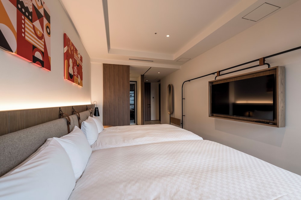 デラックス 4 人部屋 客室8 | CINQS Hotel (サンクスホテル)