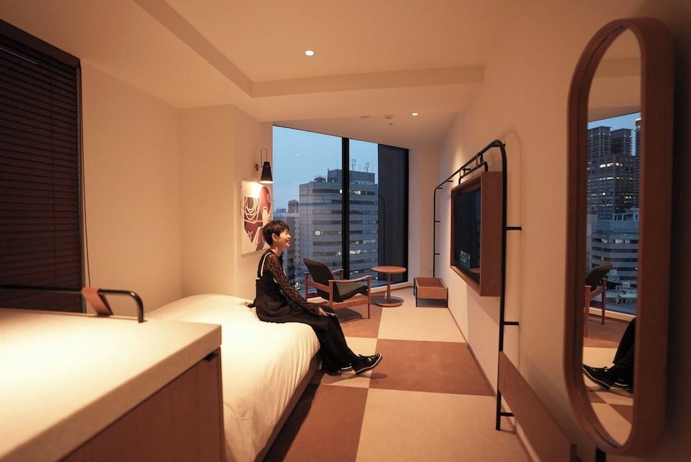 ダブルルーム 客室5 | CINQS Hotel (サンクスホテル)