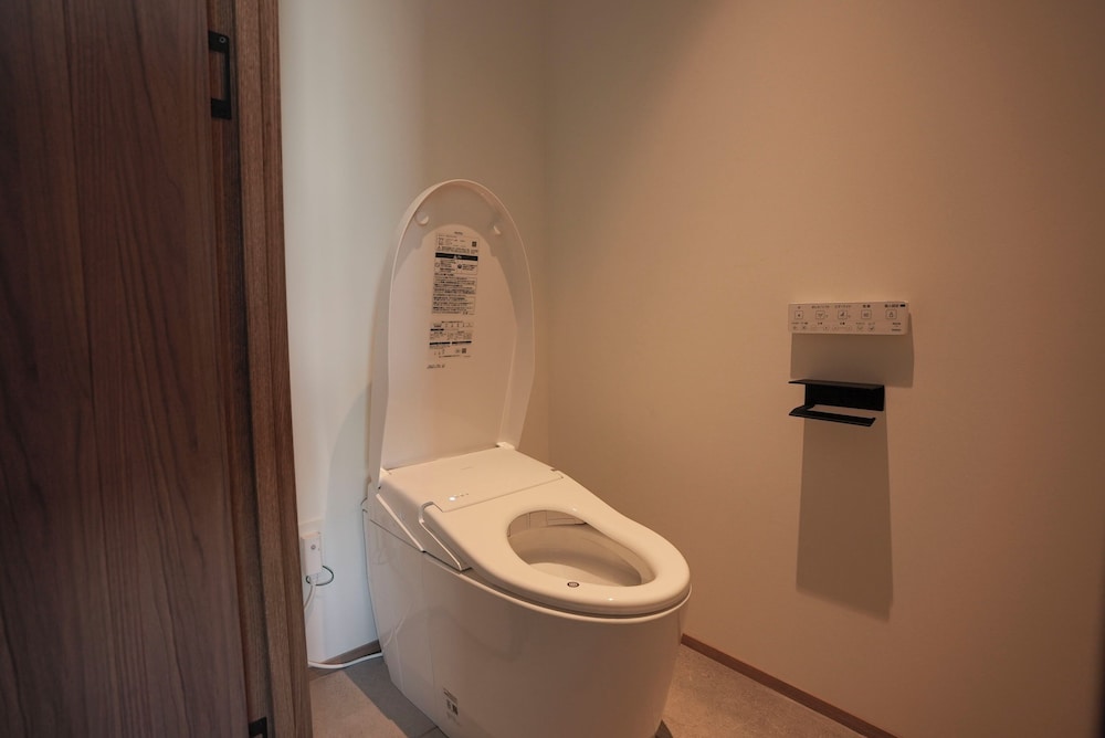 グランド ダブルルーム バスルーム0 | CINQS Hotel (サンクスホテル)