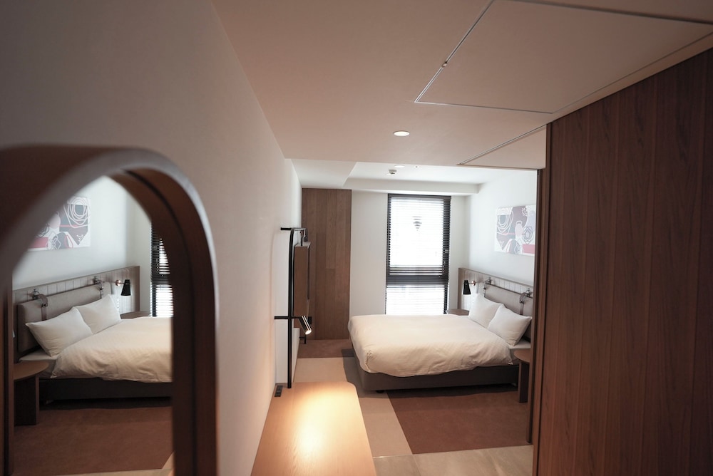 スーペリア ダブルルーム 客室9 | CINQS Hotel (サンクスホテル)
