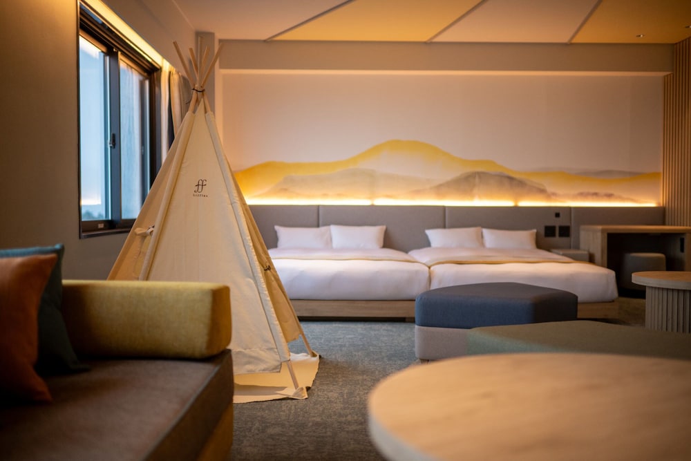 ファミリールーム 禁煙 (太陽) リニューアル館 客室3 | ザ・パルス霧島