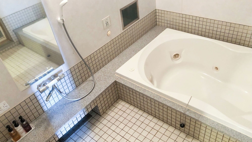 4 人部屋 禁煙 客室3 | ホテルリブマックス黒石