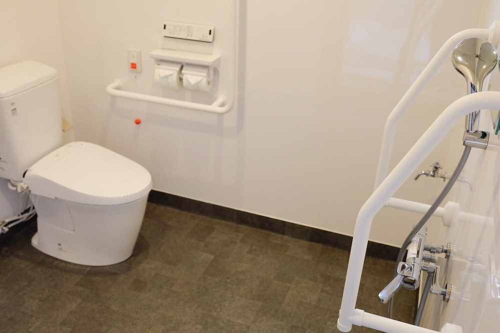 ファミリー ルーム 禁煙 バスルーム0 | HOTEL KANALOA