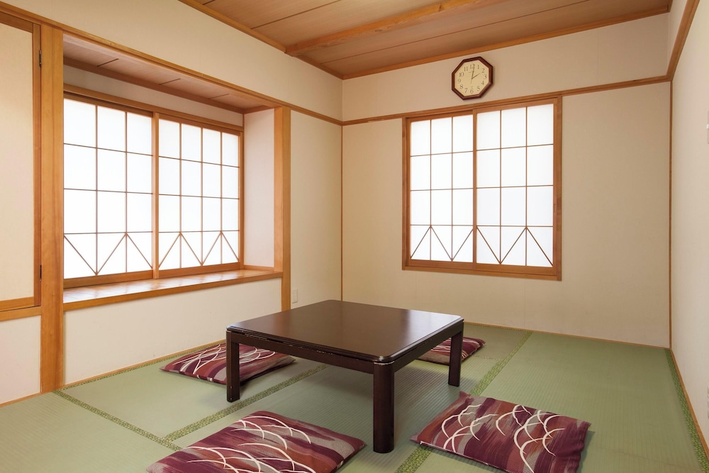 スタンダード2DKコテージ(喫煙可) 客室1 | 八ヶ岳わんわんパラダイスコテージ