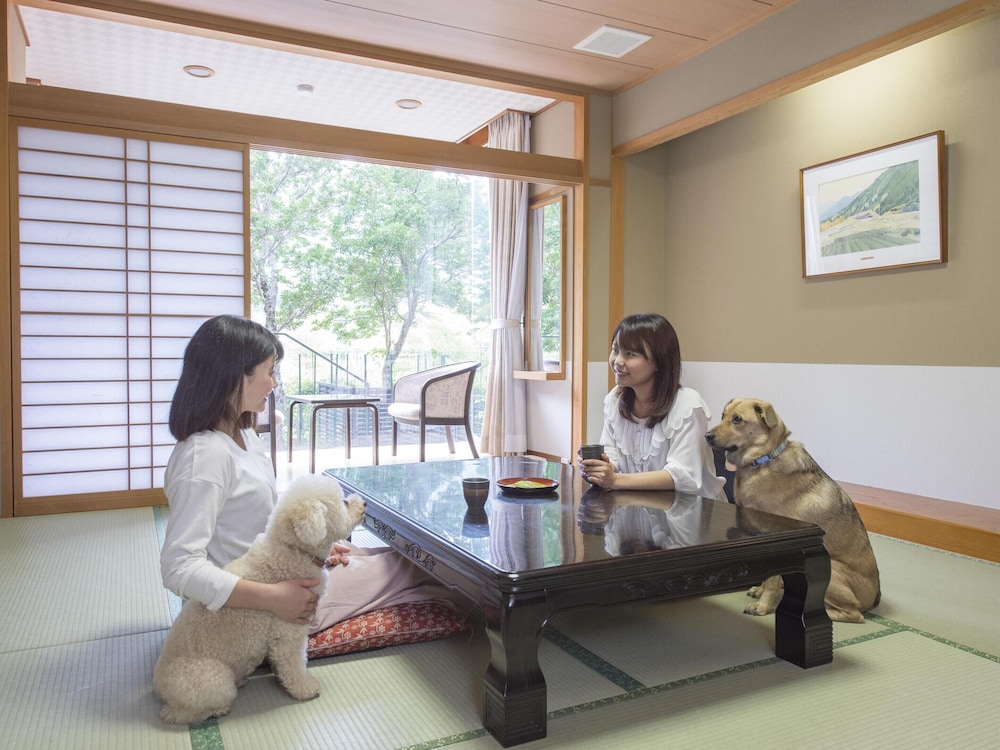 [プライベートドッグラン付] 和室10畳（禁煙） | 松阪わんわんパラダイス 森のホテルスメール