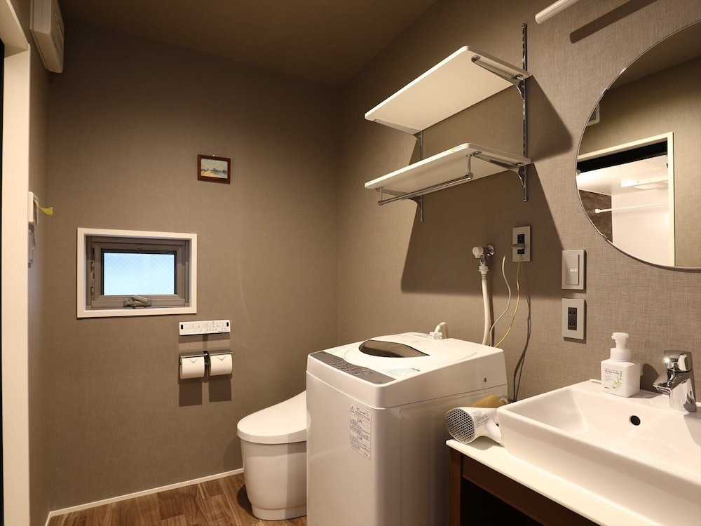 ダブルルーム バスルーム0 | グランドベース博多南