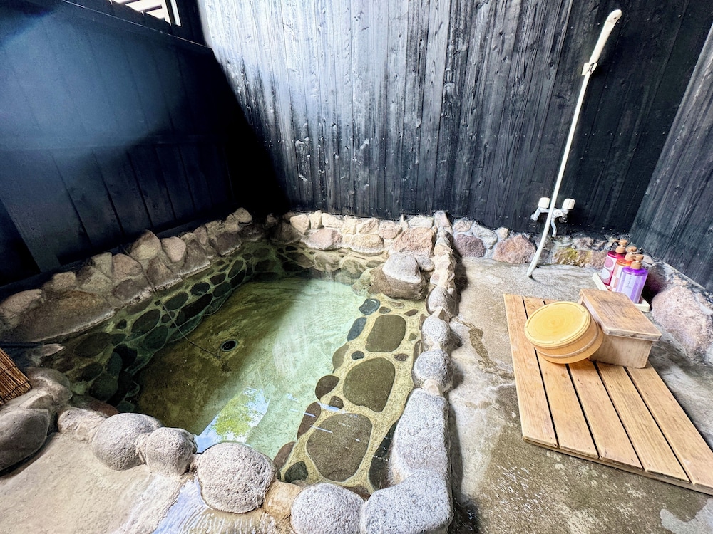 エコノミー ツインルーム ガーデンビュー 客室4 | 御宿 たまゆら