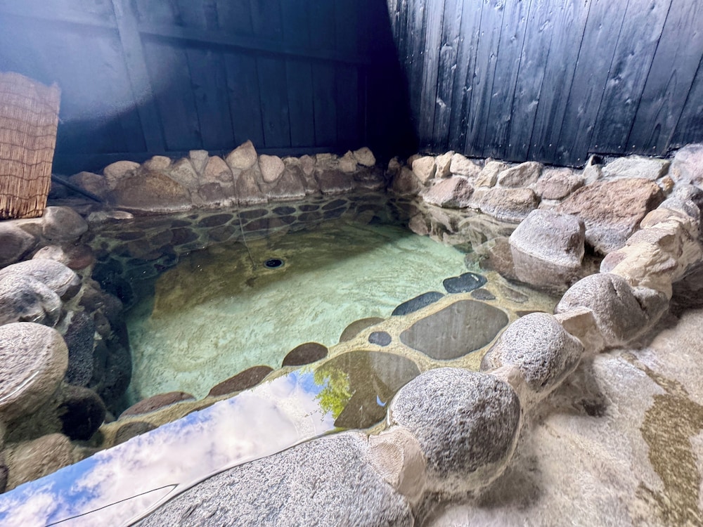 エコノミー ツインルーム ガーデンビュー 客室8 | 御宿 たまゆら