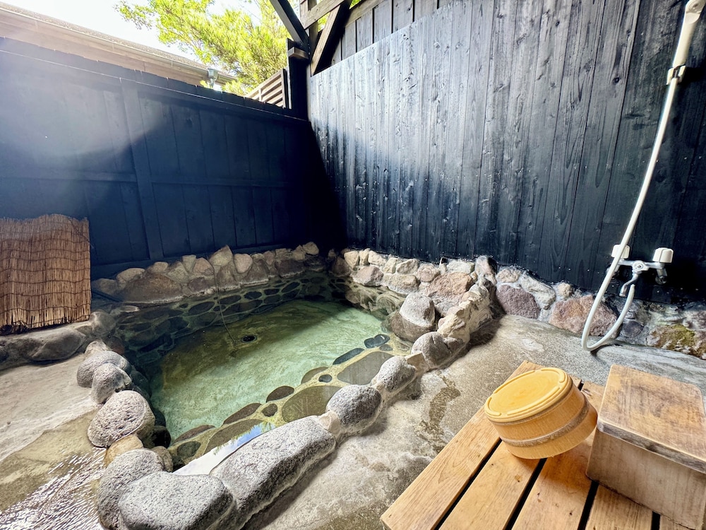 エコノミー ツインルーム ガーデンビュー 客室9 | 御宿 たまゆら