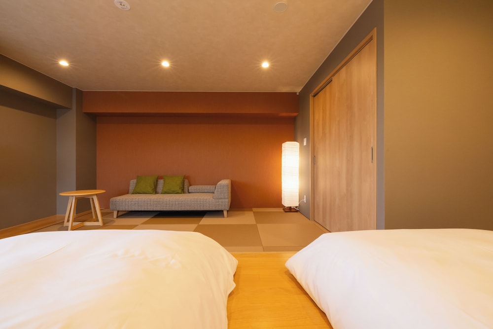 スーペリア 4 人部屋 シティビュー 客室4 | 奥州・平泉温泉旅館　ITSUMU