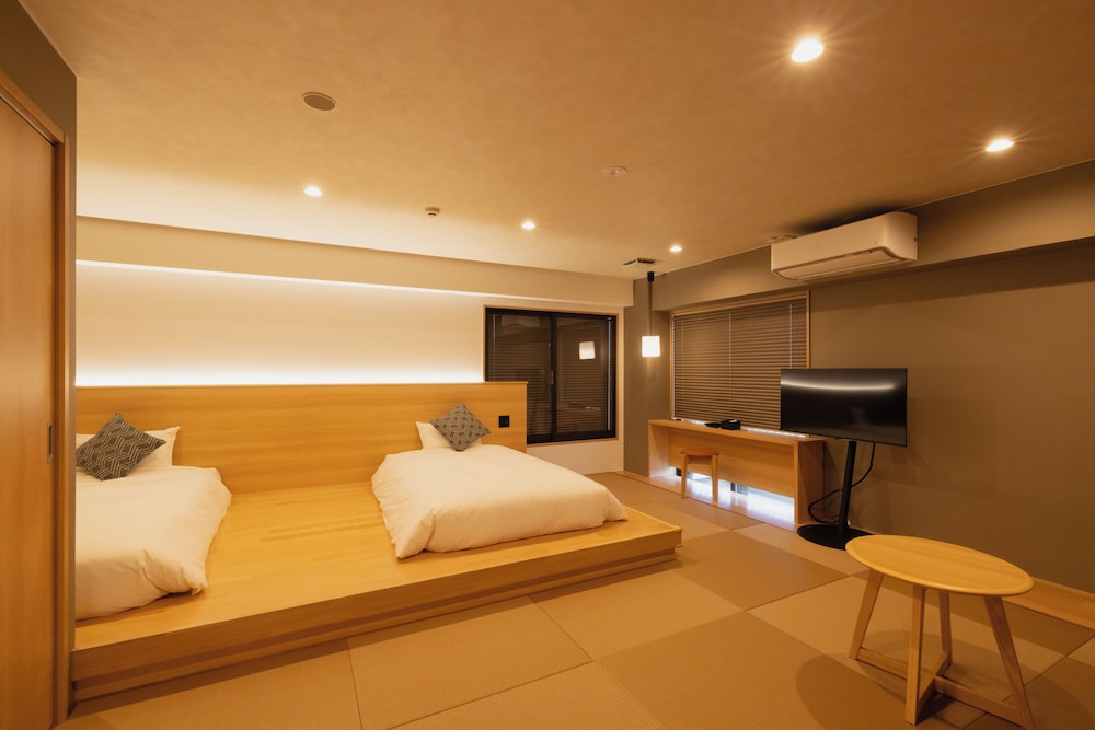 スーペリア 4 人部屋 シティビュー 客室3 | 奥州・平泉温泉旅館　ITSUMU