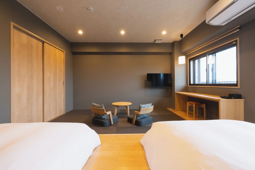 スタンダード ツインルーム 禁煙 シティビュー 客室2 | 奥州・平泉温泉旅館　ITSUMU