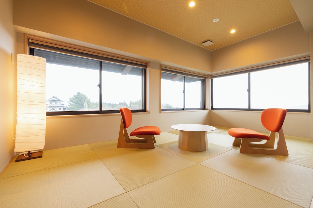 ラグジュアリー スイート シティビュー 客室4 | 奥州・平泉温泉旅館　ITSUMU