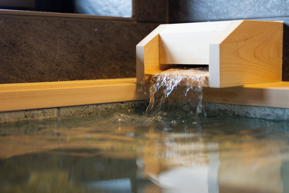 ラグジュアリー スイート シティビュー バスルーム3 | 奥州・平泉温泉旅館　ITSUMU