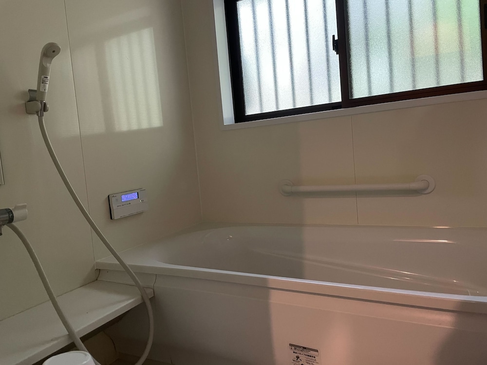 ヴィラ ガーデンビュー バスルーム0 | EXP. Atelier