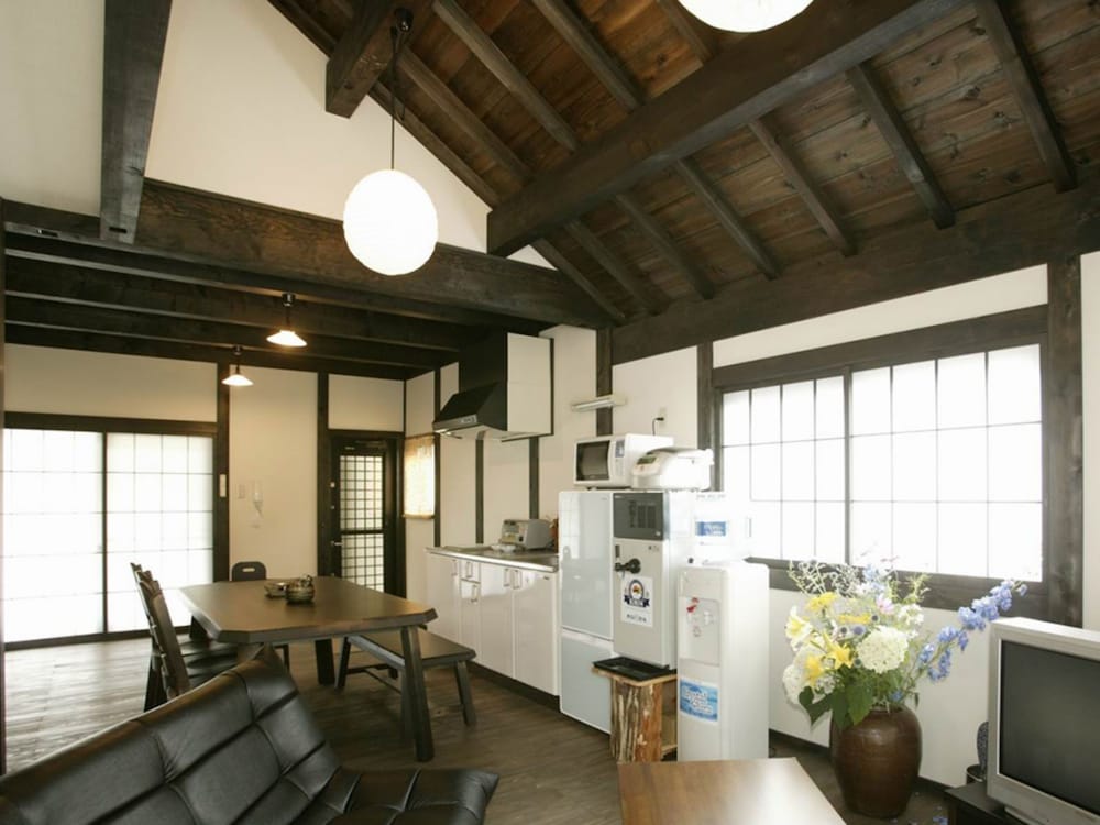 トラディショナル ハウス 3 ベッドルーム リビング エリア0 | 和み舎ひるがの