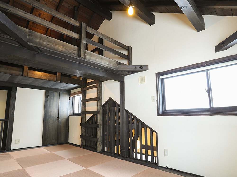 トラディショナル ハウス 1 ベッドルーム ペットとの宿泊可 客室2 | 和み舎ひるがの