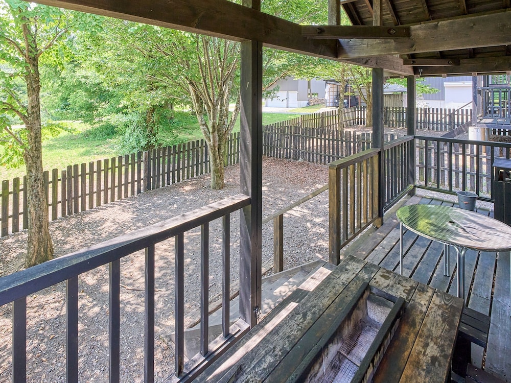 トラディショナル ハウス 3 ベッドルーム ペットとの宿泊可 テラス / パティオ0 | 和み舎ひるがの