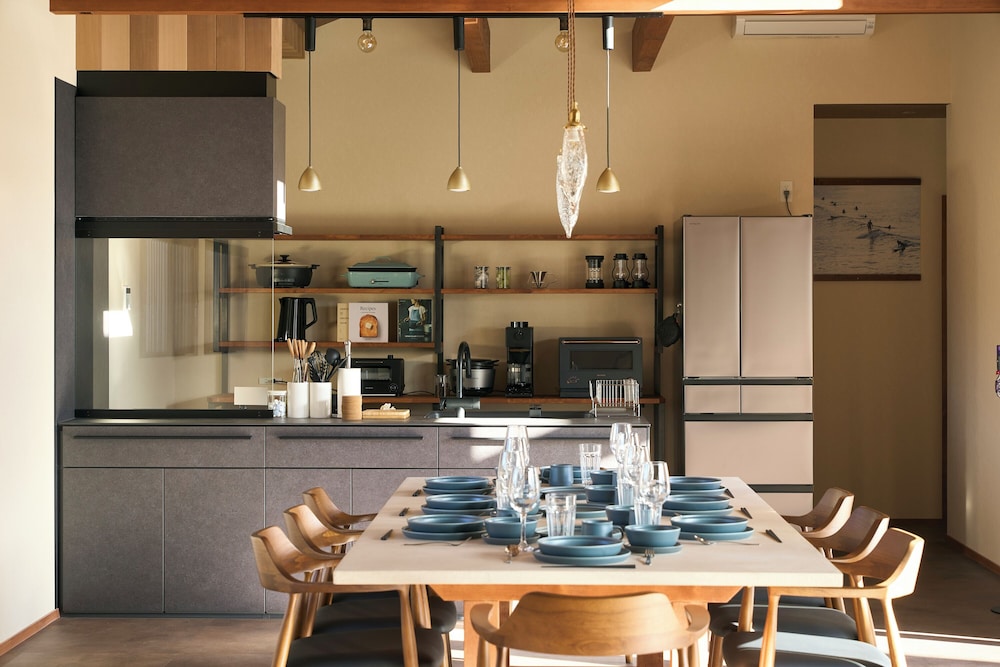 ラグジュアリー ヴィラ プールビュー 専用キッチン3 | ヴィラ・センス・九十九里