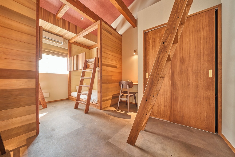 ラグジュアリー ヴィラ プールビュー 客室1 | ヴィラ・センス・九十九里