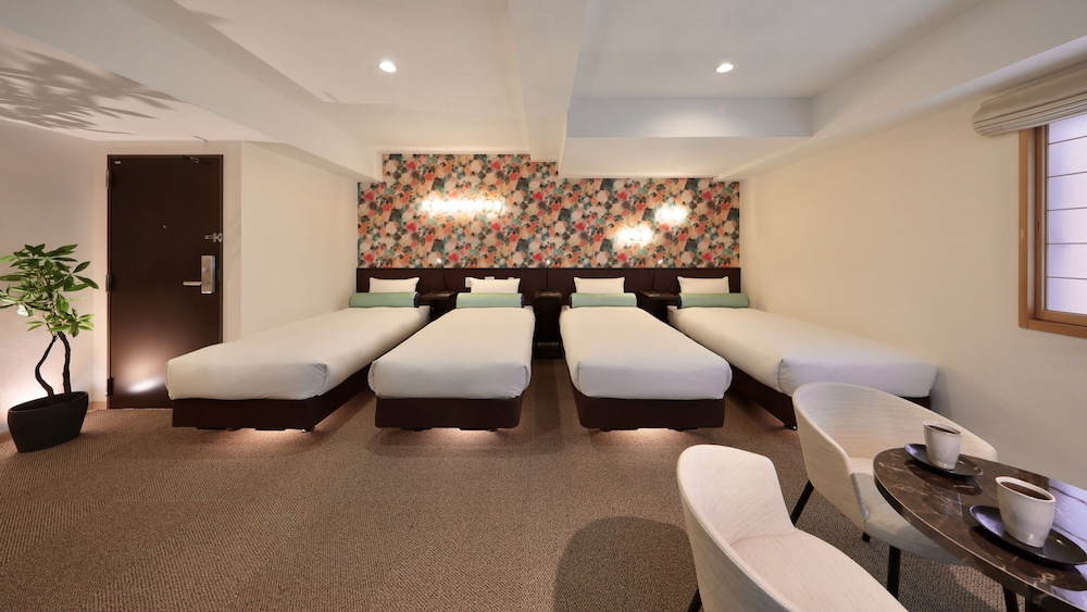 ファミリー 4 人部屋 客室1 | 祇園クリスタルホテル