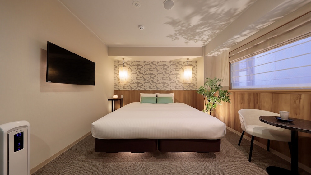 ダブルルーム 客室1 | 祇園クリスタルホテル