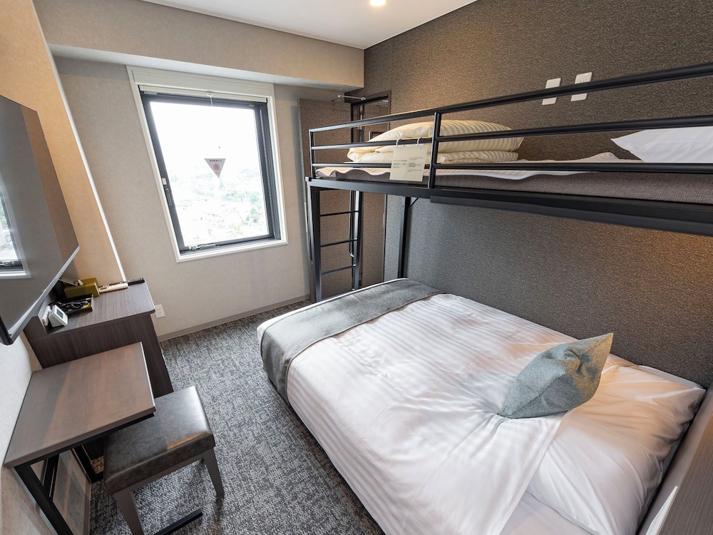 スーパールームコネクティング 禁煙 客室1 | スーパーホテルPremier阿蘇熊本空港