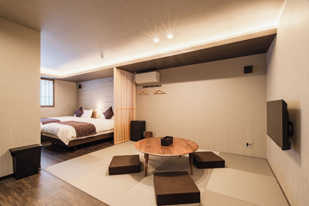 スタンダード アパートメント ダブルベッド 2 台 禁煙 | BEPPU Risana