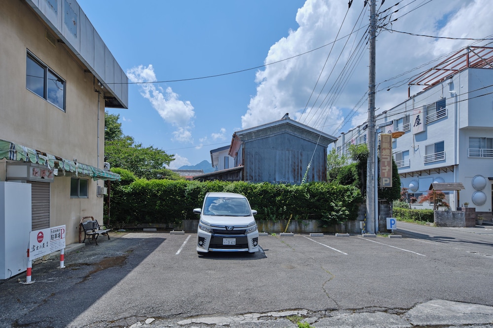 駐車場1 | 芙蓉山居煙霞 駐車場1 | 芙蓉山居煙霞