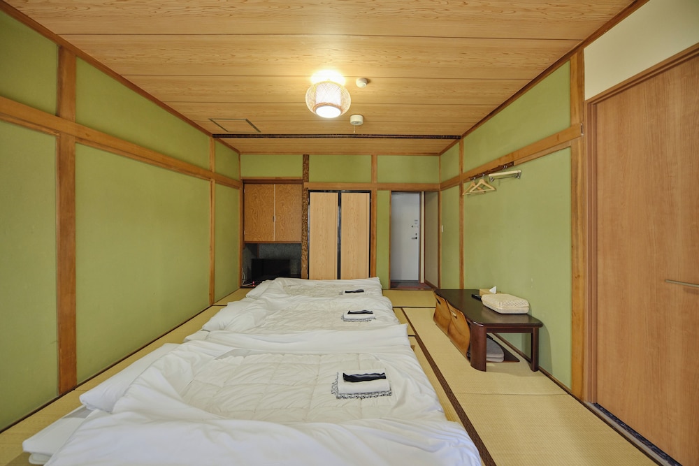 ベーシック 4 人部屋 [7月~9月登山送迎相談] | 芙蓉山居煙霞