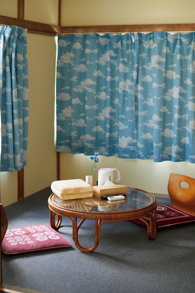 スタンダード ツインルーム [7月~9月登山送迎相談] 客室5 | 芙蓉山居煙霞