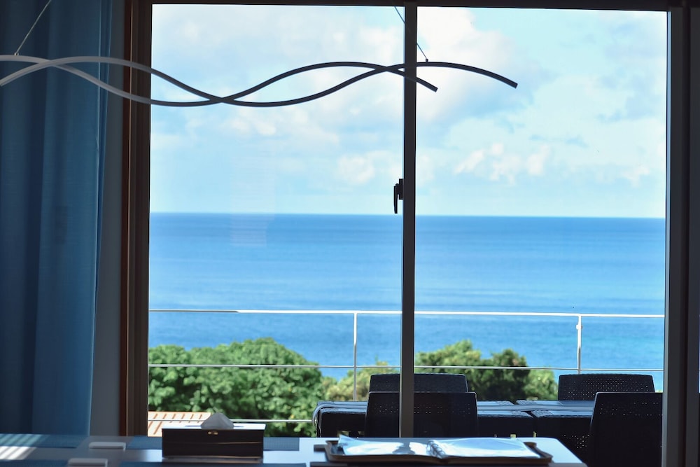 プレミア ヴィラ オーシャンビュー リビング エリア6 | オーシャンビュー石垣　風＆波