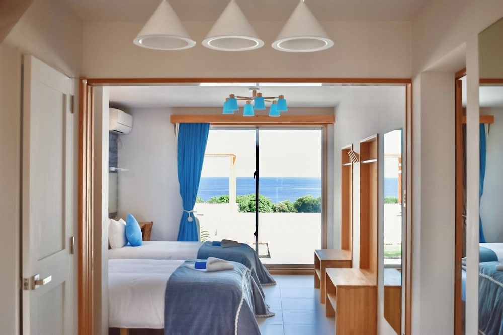 プレミア ヴィラ オーシャンビュー 客室1 | オーシャンビュー石垣　風＆波