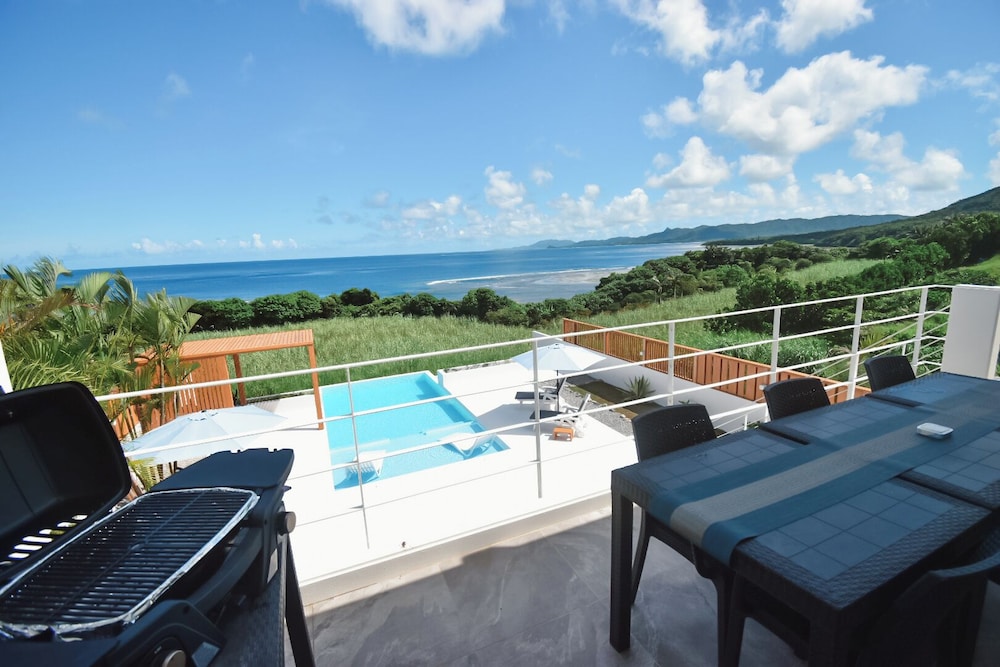 プレミア ヴィラ オーシャンビュー テラス / パティオ2 | オーシャンビュー石垣　風＆波