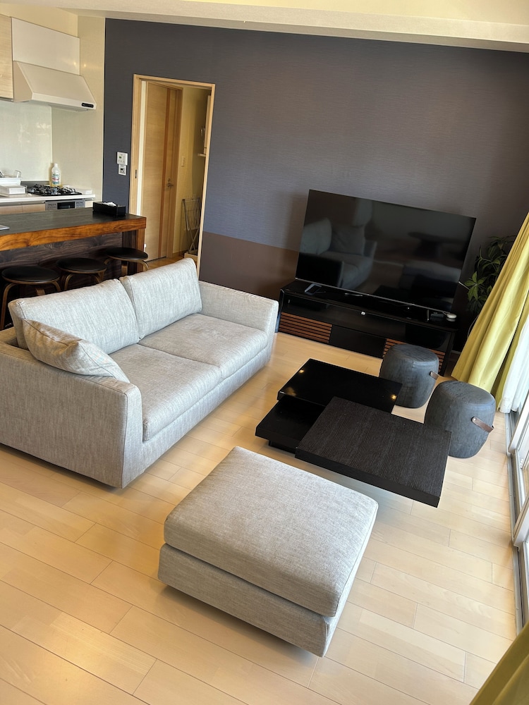 一戸建て 3ベットルーム (3LDK) 一部オーシャンビュー、ペット可 リビング エリア2 | フォーシーズンリゾート古宇利島