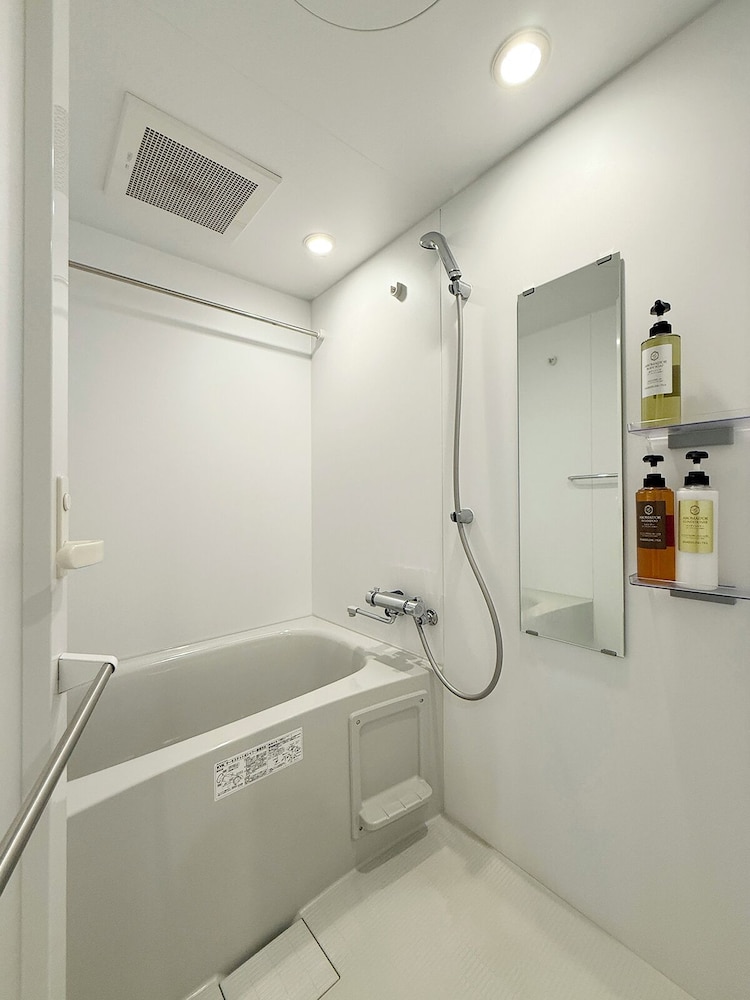 スーペリア スタジオ バルコニー バスルーム0 | Arts Dobashi