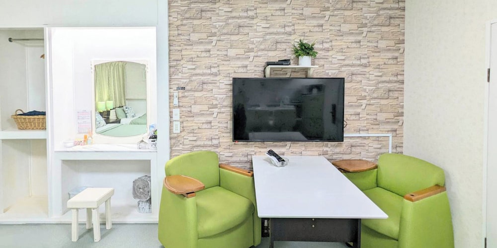 ベーシック ツインルーム 禁煙 客室2 | アベニュー コザ ホテル