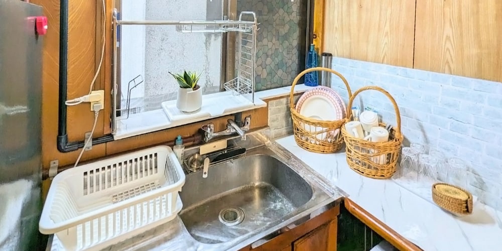 ファミリー ルーム 禁煙 専用キッチン4 | アベニュー コザ ホテル