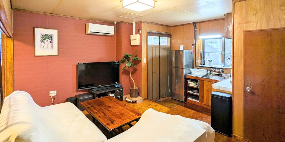 ファミリー ルーム 禁煙 リビング エリア2 | アベニュー コザ ホテル