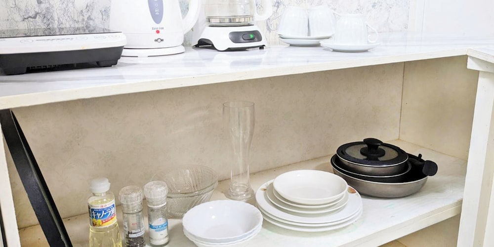 ベーシック ツインルーム 禁煙 客室の設備とサービス2 | アベニュー コザ ホテル