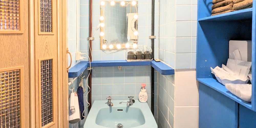 ファミリー ルーム 禁煙 バスルーム5 | アベニュー コザ ホテル