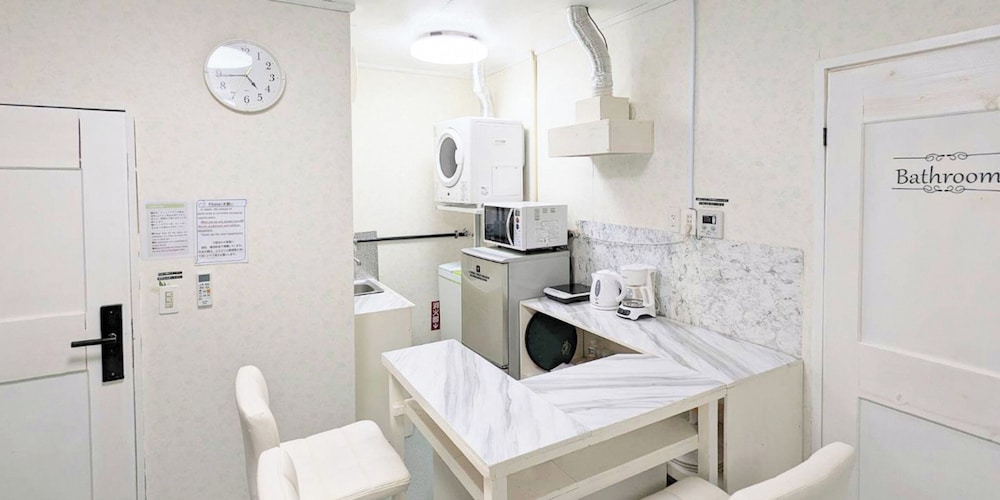 ベーシック ツインルーム 禁煙 客室3 | アベニュー コザ ホテル