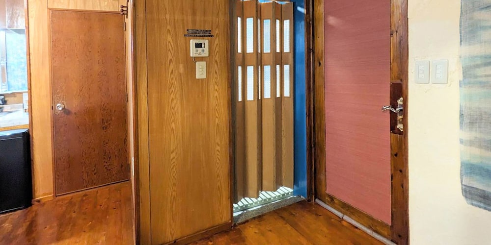 ファミリー ルーム 禁煙 バスルーム0 | アベニュー コザ ホテル