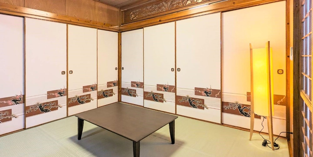 ファミリー ルーム 禁煙 客室3 | アベニュー コザ ホテル