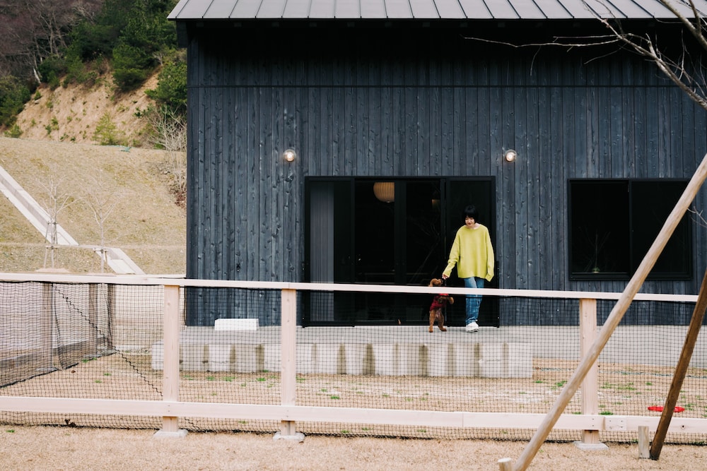 ラグジュアリーキャビン 禁煙 (ペット同伴可) 客室8 | 山座熊川