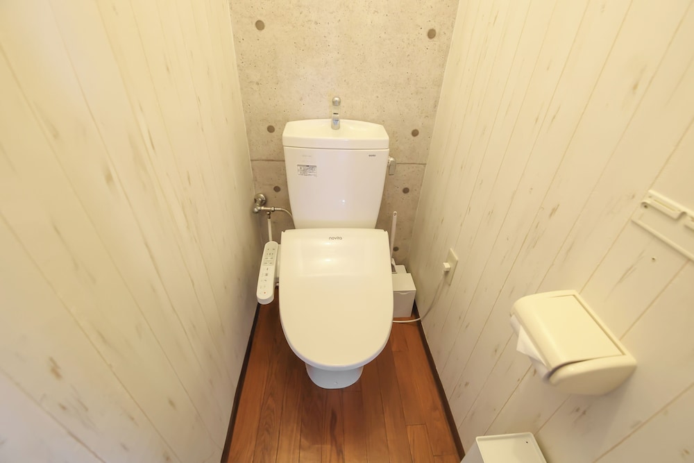 ラグジュアリー アパートメント 2 ベッドルーム 禁煙 キッチン バスルーム1 | フェニックスハイツ桜川