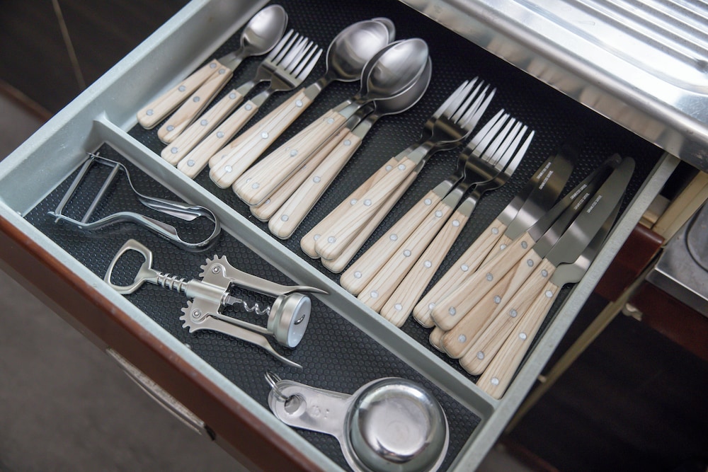 ラグジュアリー アパートメント 2 ベッドルーム 禁煙 キッチン 専用キッチン3 | フェニックスハイツ桜川