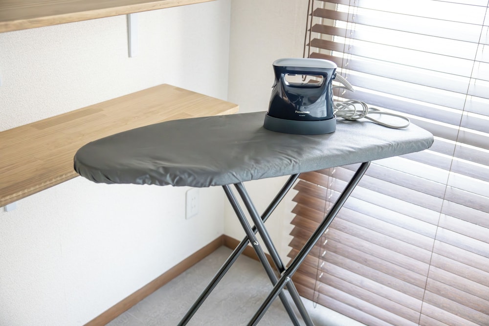 ラグジュアリー アパートメント 2 ベッドルーム 禁煙 キッチン アイロン / アイロン台0 | フェニックスハイツ桜川